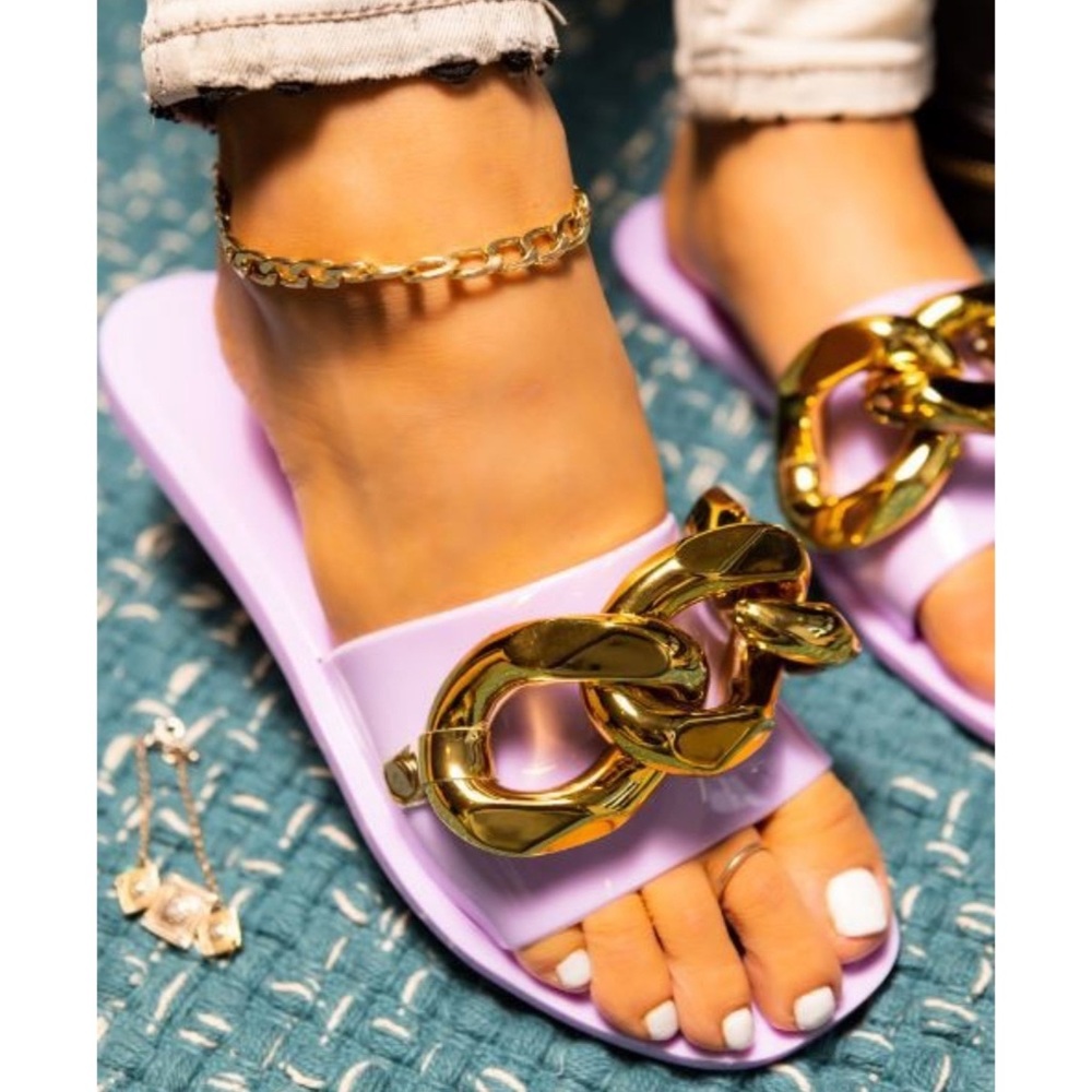 LAVENDER GOLD CHAIN EMBELLISHED GLAM SLIDES